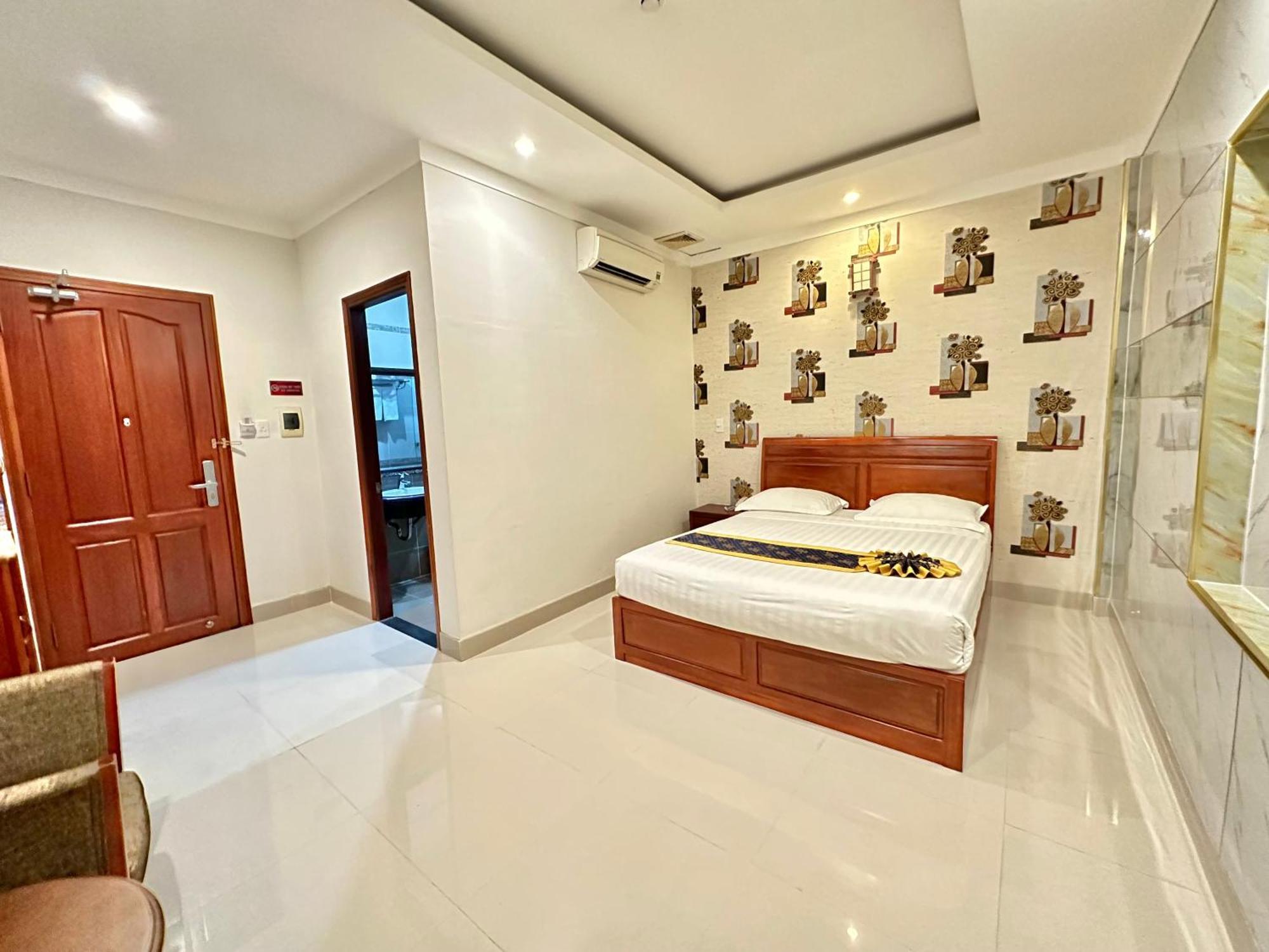 Long Bao Chau Hotel Thu Dau Mot Exterior foto